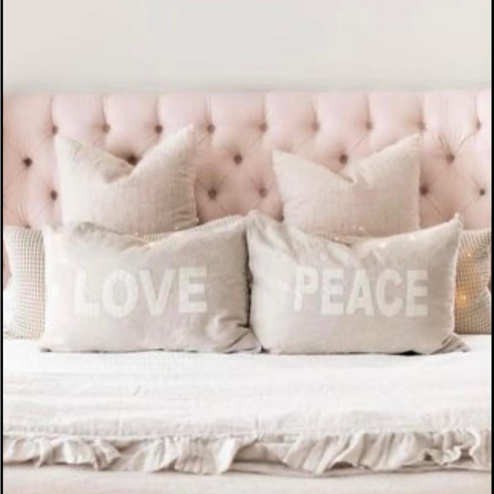 Jilly Box Pillow cases